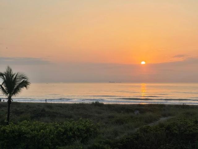 The Marlin - Cocoa Beach Apartment ภายนอก รูปภาพ